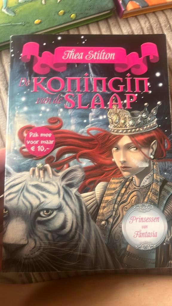 Thea Stilton - De koningin van de slaap, Boeken, Kinderboeken | Jeugd | 10 tot 12 jaar, Zo goed als nieuw, Ophalen