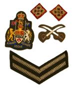 Lotje oude Canadese militaire emblemen, Verzenden, Landmacht, Overige gebieden, Embleem of Badge
