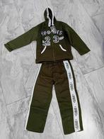 Groene kinderpak, Kinderen en Baby's, Kinderkleding | Maat 134, Ophalen of Verzenden, Nieuw, Jongen, Setje