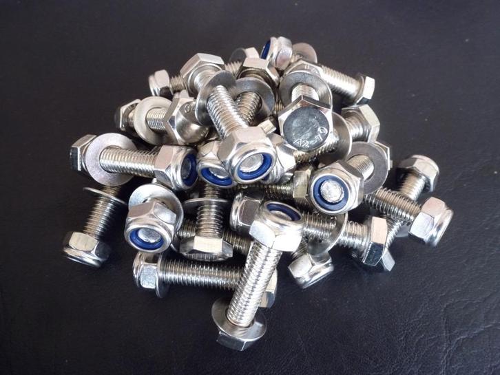 Bouten, moeren, spijkers, schroeven, ankers enz. kijken !!, Doe-het-zelf en Verbouw, IJzerwaren en Bevestigingsmiddelen, Nieuw