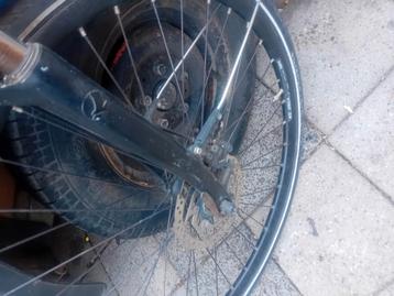 setje Shimano 28 inch Stella wielen met banden 8 v beschikbaar voor biedingen