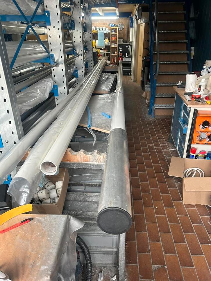 Zgan 7 meter polyester vlaggenmast met grondbuis, Diversen, Vlaggen en Wimpels, Zo goed als nieuw, Ophalen