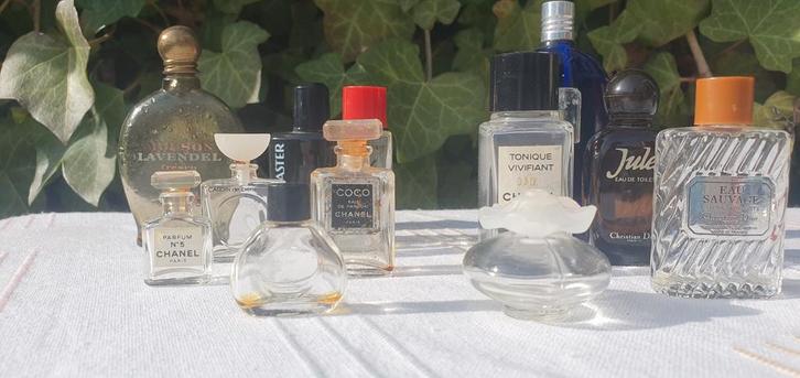 10 Lege Parfumflesjes - Dior, Nina Ricci, Chanel, Verzamelen, Parfumverzamelingen, Gebruikt, Parfumfles, Ophalen of Verzenden