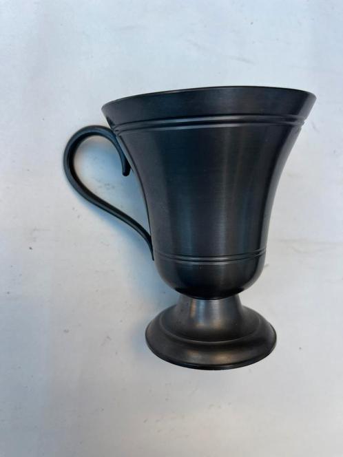 Vintage tinnen beker op voet – zwaar metaal – klassiek model, Antiek en Kunst, Antiek | Tin, Ophalen of Verzenden