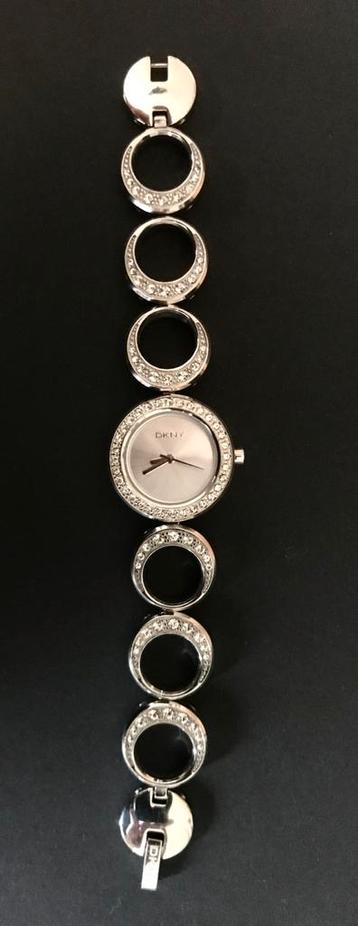 DKNY Dameshorloge met Strass beschikbaar voor biedingen