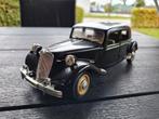 1:18 Citroën 15CV  6 Cyl. uit 1952 Zwart Maisto, Hobby en Vrije tijd, Modelauto's | 1:18, Ophalen of Verzenden, Zo goed als nieuw