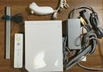 Nintendo Wii, Spelcomputers en Games, Spelcomputers | Nintendo Wii, Ophalen of Verzenden, Zo goed als nieuw, Met 2 controllers