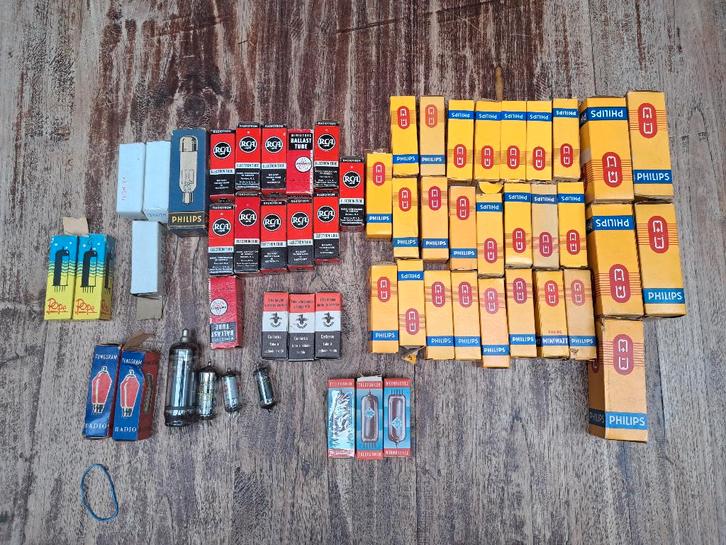 30 x diverse buizen, Audio, Tv en Foto, Buizenversterkers, Buis of Buizen, Ophalen of Verzenden