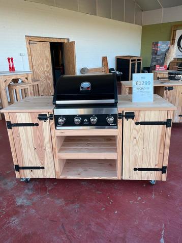 Douglas Houten Buitenkeuken met Grandhall G4 beschikbaar voor biedingen