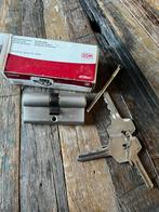 Cilinderslot voor binnen en buitendeur, Doe-het-zelf en Verbouw, Hang- en Sluitwerk, Ophalen of Verzenden, Zo goed als nieuw, Rvs