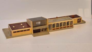 Stationsgebouw n spoor  beschikbaar voor biedingen