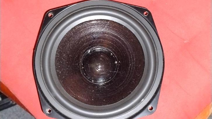 basspeaker Hepta four-Tune, werkend. 4 ohm, Audio, Tv en Foto, Luidsprekers, Gebruikt, Subwoofer, Minder dan 60 watt, Overige merken