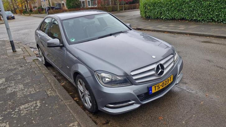 Mercedes C-Klasse C180 BSN Aut7 2011 Grijs, Auto's, Mercedes-Benz, Particulier, C-Klasse, Airconditioning, Bluetooth, Centrale vergrendeling