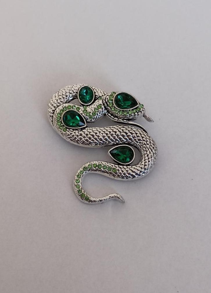 Slang broche, Sieraden, Tassen en Uiterlijk, Broches, Nieuw, Overige materialen, Overige kleuren, 4 tot 7 cm, Met strass, Ophalen of Verzenden