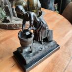 Wasvrouw brons, Antiek en Kunst, Antiek | Koper en Brons, Ophalen of Verzenden, Brons