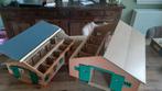 Kids Globe paardenstal hout met 9 boxen 1:32 Schleich pon, Ophalen of Verzenden, Zo goed als nieuw, Hout