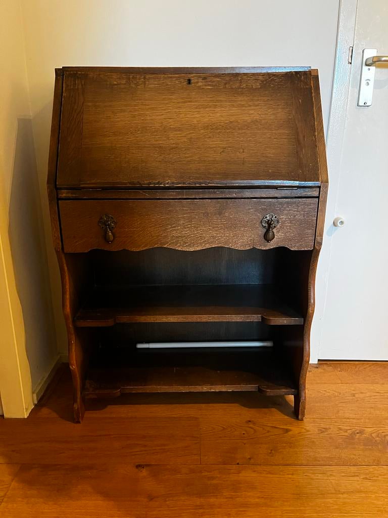 Vintage uitklapbare bureaukast, Huis en Inrichting, Ophalen, Gebruikt, Met klep(pen), 50 tot 100 cm