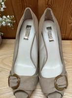 Zara pumps maat 39, Ophalen of Verzenden, Zo goed als nieuw, Beige