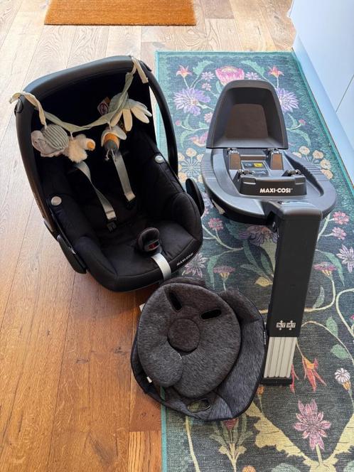 MaxiCosi Pebble Pro babyzitje + Familyfix3 base, Kinderen en Baby's, Autostoeltjes, Zo goed als nieuw, Maxi-Cosi, 0 t/m 13 kg