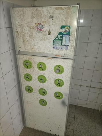 GRATIS KOELKAST beschikbaar voor biedingen