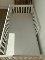 Juniorbed met mattress, Kinderen en Baby's, Babywiegjes en Ledikanten, Ophalen, Zo goed als nieuw, Ledikant