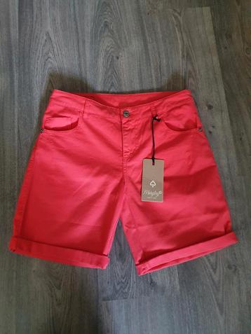 Nieuwe Maryley korte short maat XS of 27  