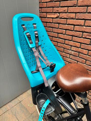 Yepp achterzitje met zilveren easyfit beschikbaar voor biedingen