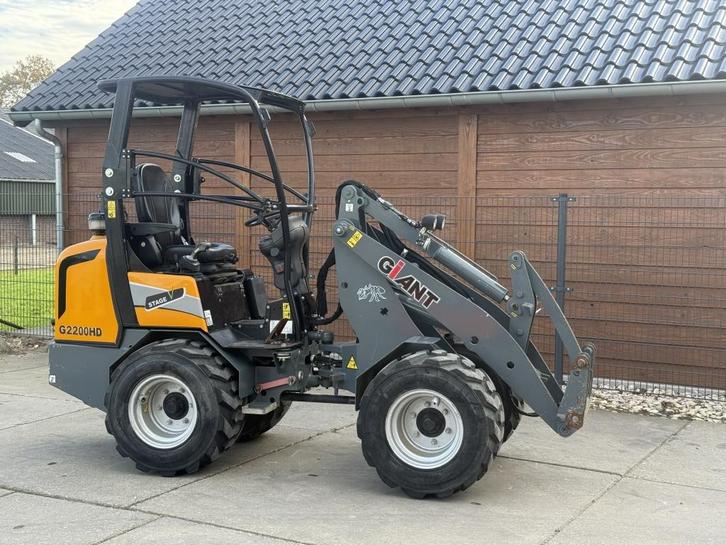 Giant g2200 HD ( 240 uur ), Zakelijke goederen, Machines en Bouw | Kranen en Graafmachines, Wiellader of Shovel, Ophalen of Verzenden