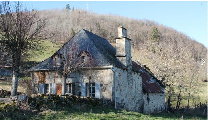 Romantisch huis in Frankrijk Auvergne, Huizen en Kamers, Buitenland, Frankrijk, Woonhuis, Landelijk, Verkoop zonder makelaar