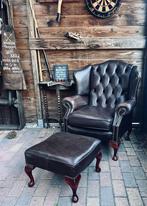 Super mooie chesterfield Oorfauteuil met bijpassende Hocker, Chesterfield fauteuils, 75 tot 100 cm, Leer, Ophalen of Verzenden