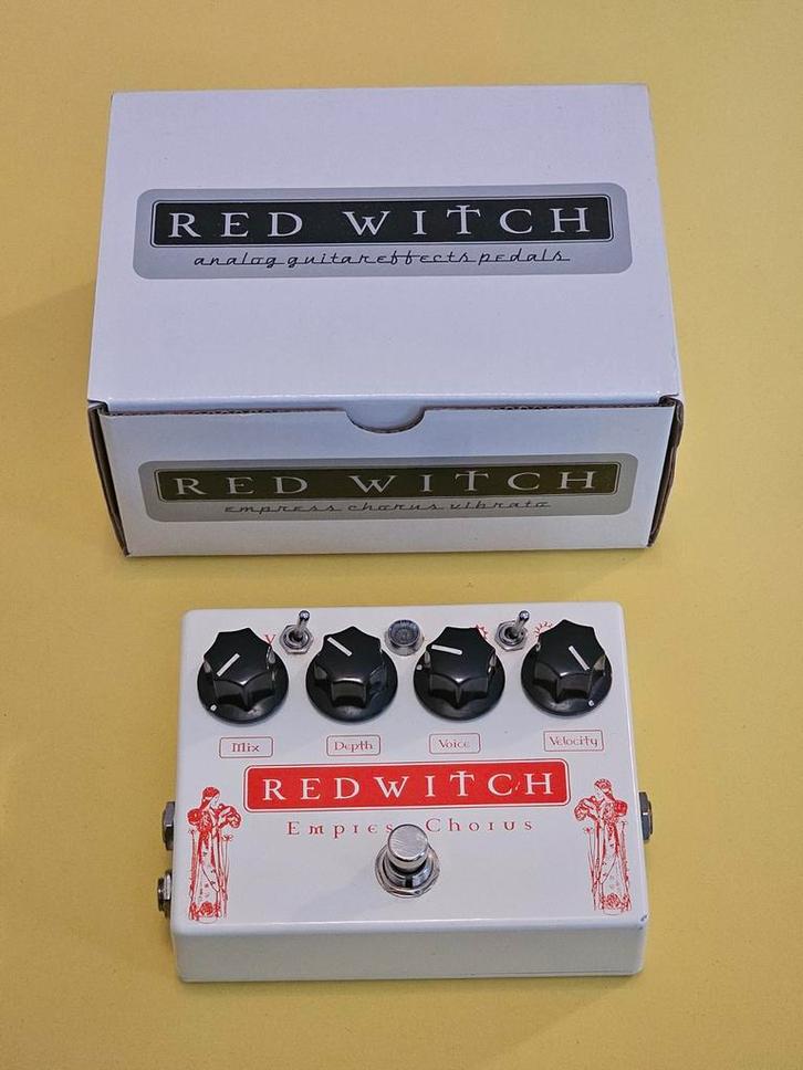 Red Witch Empress Chorus, Muziek en Instrumenten, Effecten, Zo goed als nieuw, Chorus, Ophalen of Verzenden