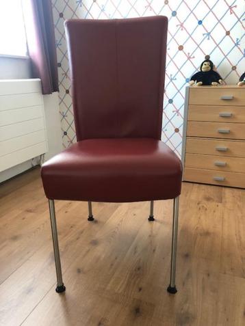 Stoel beschikbaar voor biedingen
