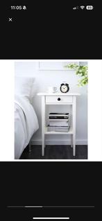 Wit houten nachtkastje met lade, Ophalen, Minder dan 45 cm, Zo goed als nieuw, 70 cm of meer