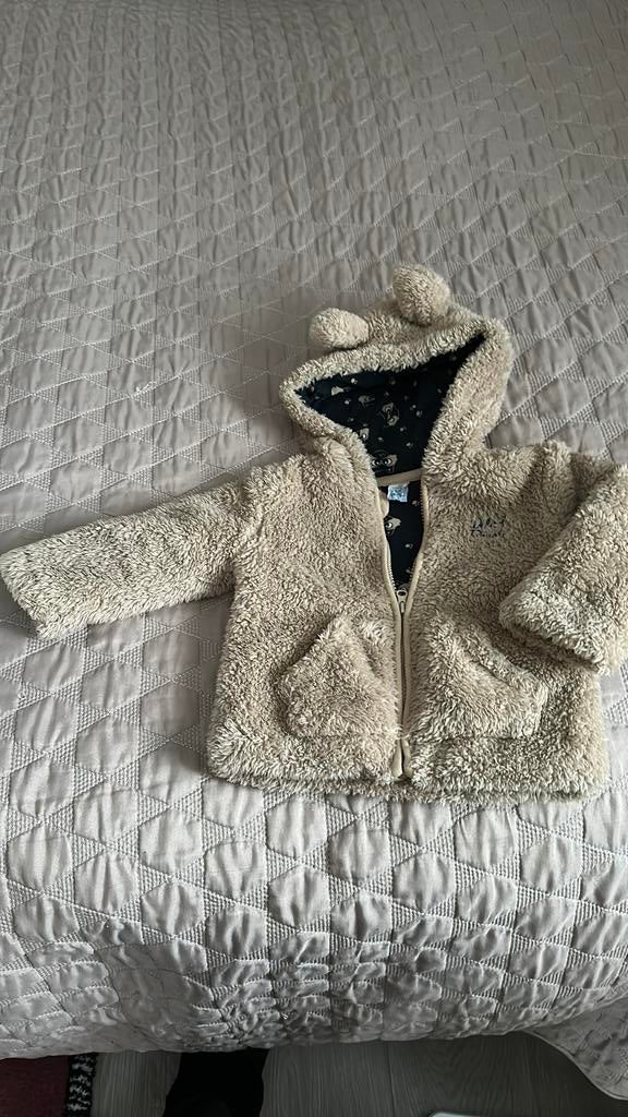 Bont vestje met oortjes heel schattig maat 68, Ophalen of Verzenden, Zo goed als nieuw, Jongetje of Meisje, Truitje of Vestje