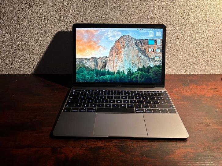 Macbook early 2015, Computers en Software, Apple Macbooks, Zo goed als nieuw, MacBook Air, 13 inch, Minder dan 2 Ghz, Ophalen of Verzenden