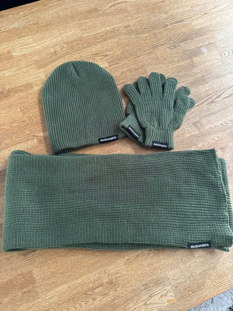 McDonald's Muts, Sjaal & Handschoenen Set, Ophalen of Verzenden, Nieuw, Maat 38/40 (M), Muts