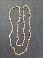 Vintage oude ketting gemaakt van gedroogde bonen., Ophalen of Verzenden, Gebruikt, Overige kleuren, Overige materialen