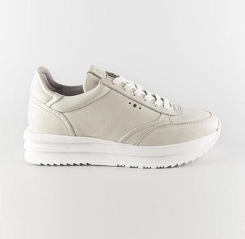 AQA maat 38 lerensneaker/rits licht beige - gratis verzenden beschikbaar voor biedingen