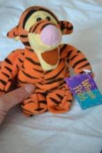 Nieuwe knuffel teigertje ( winnie the pooh), Kinderen en Baby's, Speelgoed | Knuffels en Pluche, Ophalen of Verzenden, Nieuw, Beer