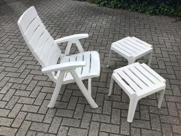 2 Hartman tuinstoelen met tafel beschikbaar voor biedingen