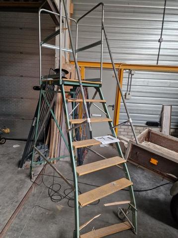 Bordestrap ladder (beschadigd, zelf repareren) beschikbaar voor biedingen