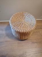 Rotan poef..., Huis en Inrichting, Banken | Voetenbanken en Poefen, Ophalen, Minder dan 50 cm, Rond, Minder dan 50 cm
