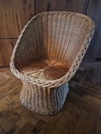 Vintage rotan stoel, Huis en Inrichting, Stoelen, Ophalen, Gebruikt, Bruin, Eén