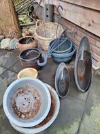 Gratis bloempotten - binnen & buiten, Tuin en Terras, Ophalen, Kunststof, Gebruikt, Rond