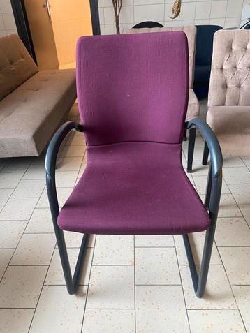 Ahrend Vergaderstoel – Perfect voor Thuis of Kantoor! beschikbaar voor biedingen