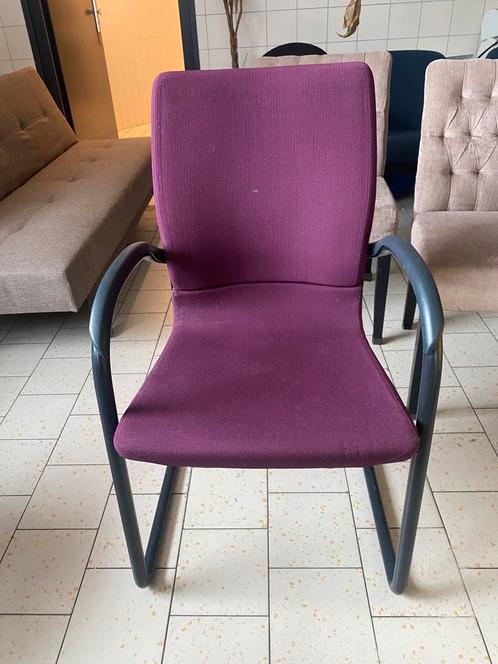 Ahrend Vergaderstoel – Perfect voor Thuis of Kantoor!, Huis en Inrichting, Stoelen, Zo goed als nieuw, Eén, Overige kleuren, Ophalen