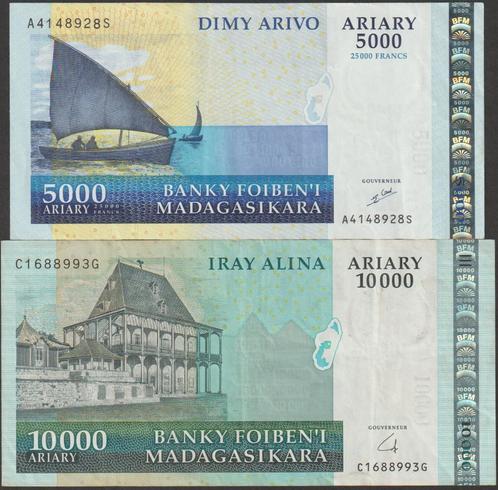 Madagascar set van 2 biljetten gebruikt (nr 10), Postzegels en Munten, Bankbiljetten | Afrika, Setje, Overige landen, Verzenden