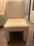 4 mooie eetkamerstoelen met wieltjes samen 30 euro, Huis en Inrichting, Stoelen, Ophalen of Verzenden, Zo goed als nieuw, Vier