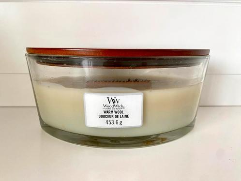 Woodwick elips geur kaars Warm wool, Sieraden, Tassen en Uiterlijk, Uiterlijk | Gezichtsverzorging, Zo goed als nieuw, Verzorging