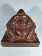 Grote bronzen aap Hetty heyster, Ophalen